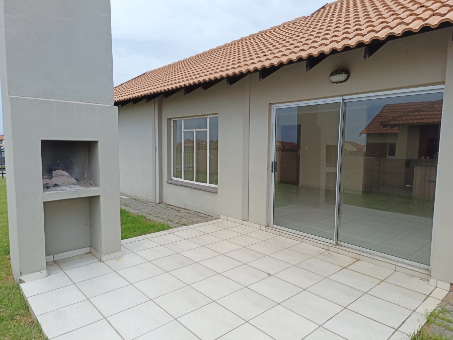 3 Bedroom Property for Sale in Waterkloof Hill Estate North West